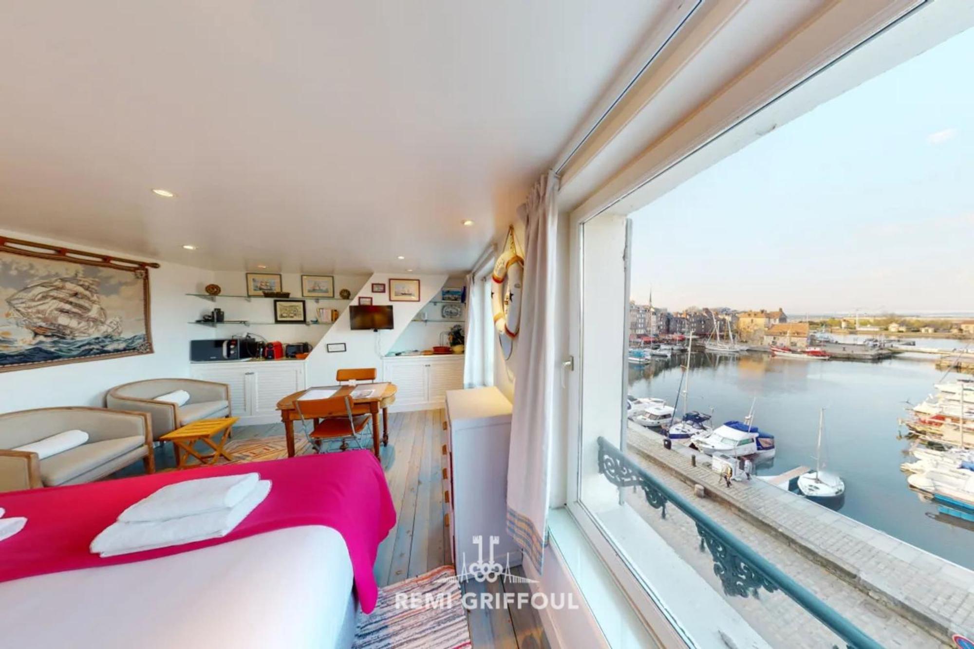 Апартаменты Racing The Wind Breathtaking Port View 2 Pers Онфлёр Экстерьер фото